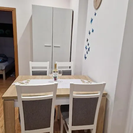 Apartmán Przy Rynku Lewin Klodzki